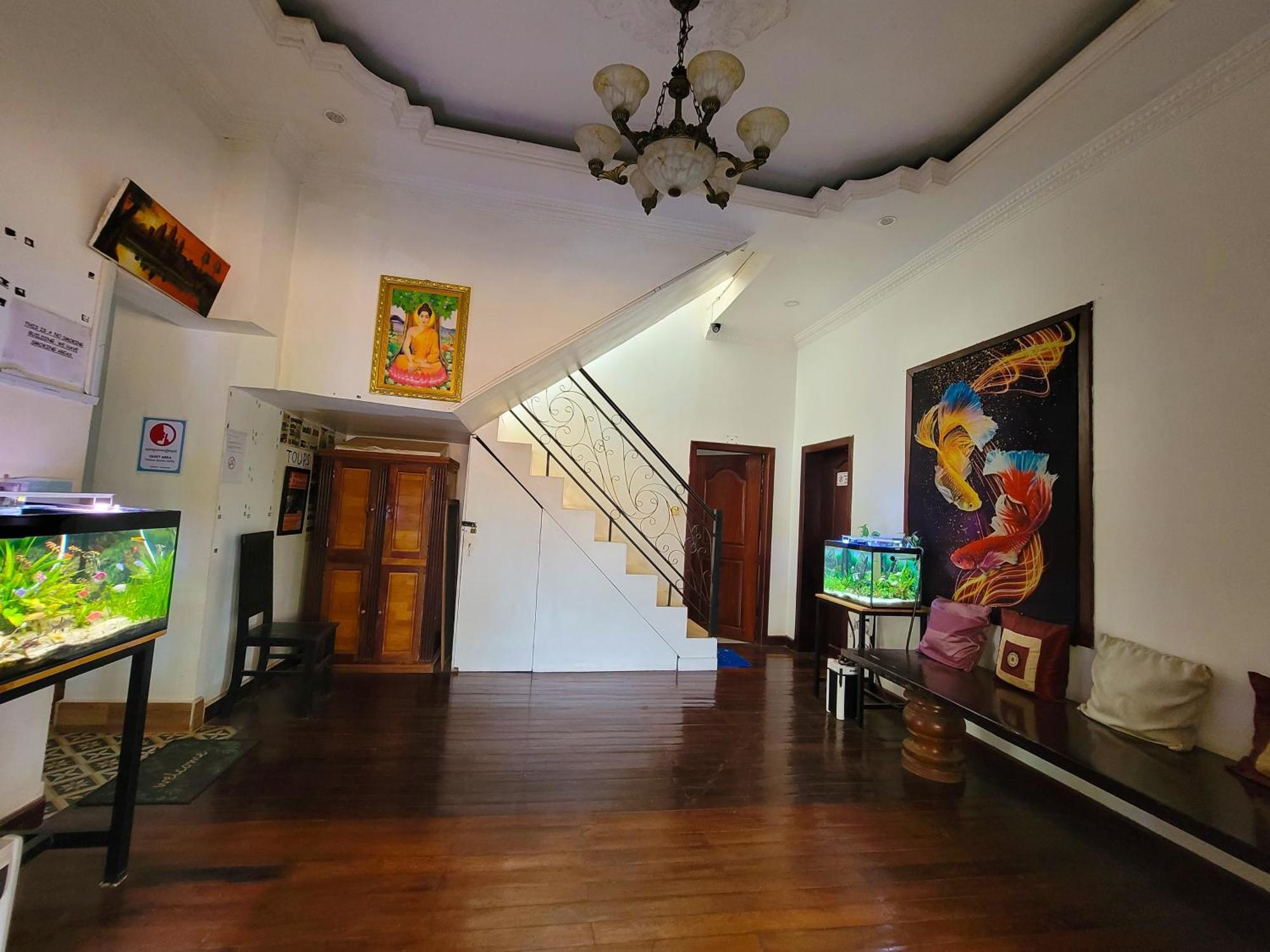 Bed & Bedzzz Hostel Siem Reap Exterior photo