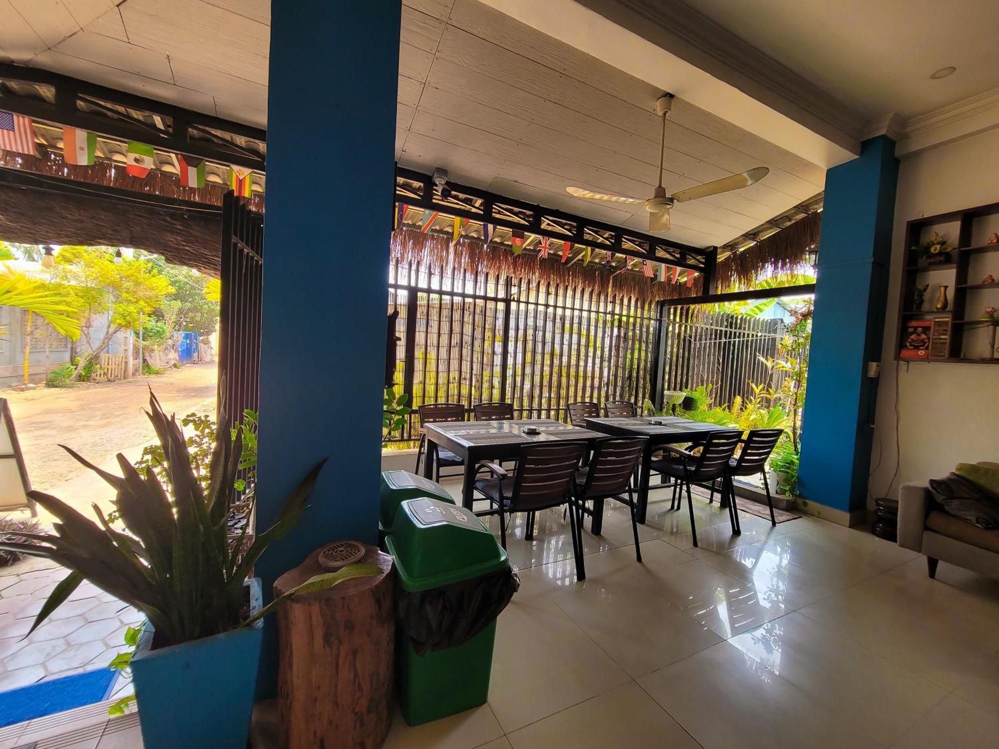 Bed & Bedzzz Hostel Siem Reap Exterior photo