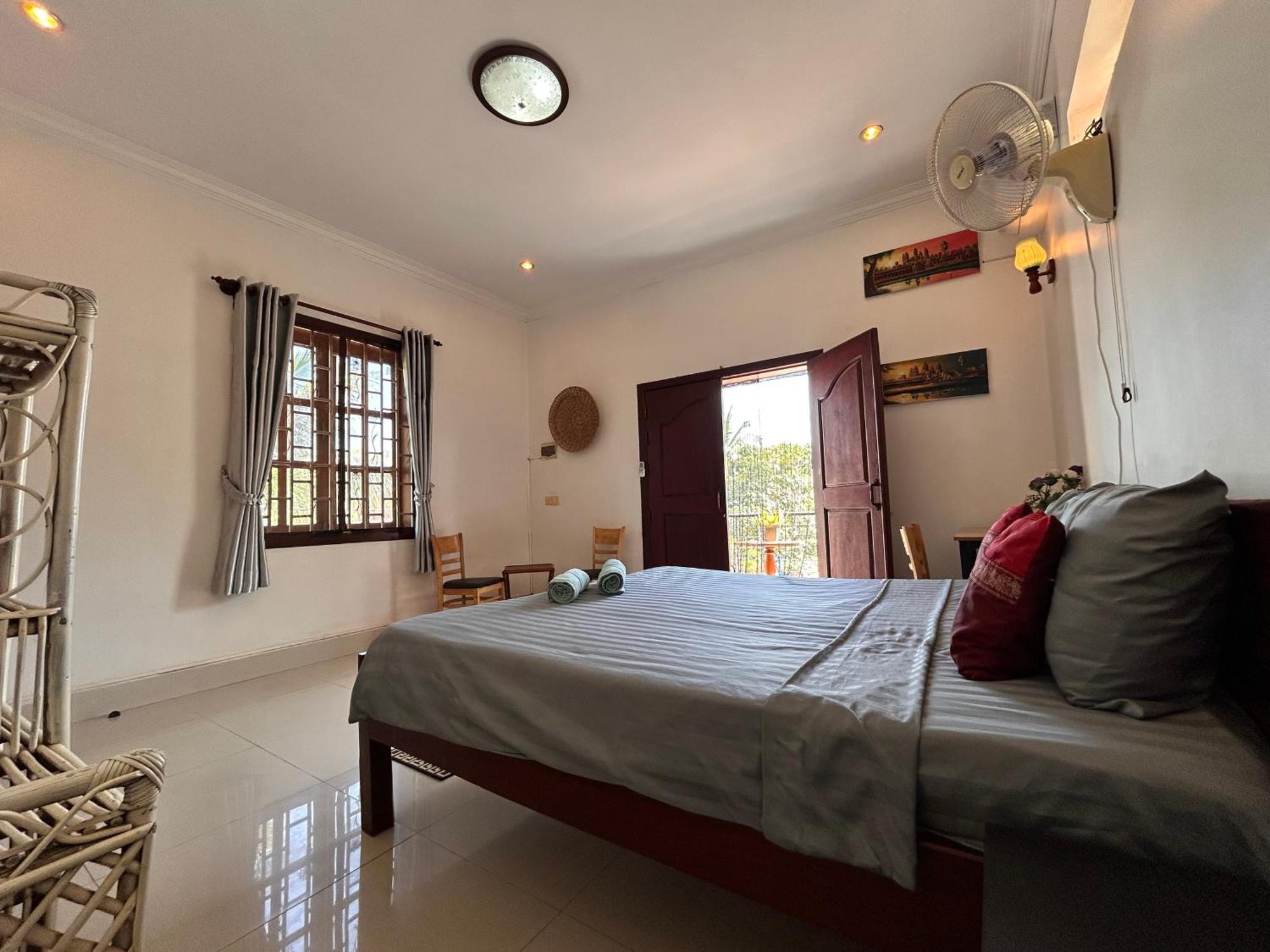 Bed & Bedzzz Hostel Siem Reap Exterior photo