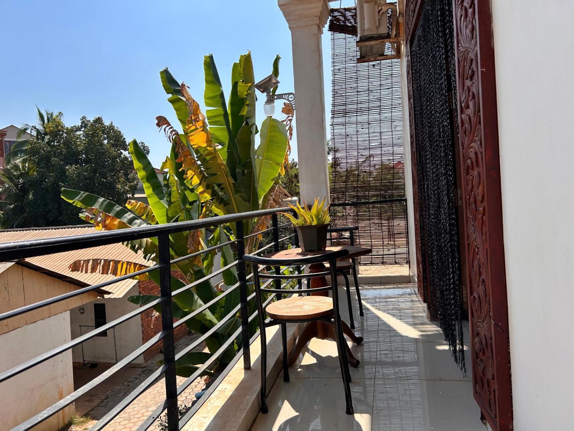 Bed & Bedzzz Hostel Siem Reap Exterior photo