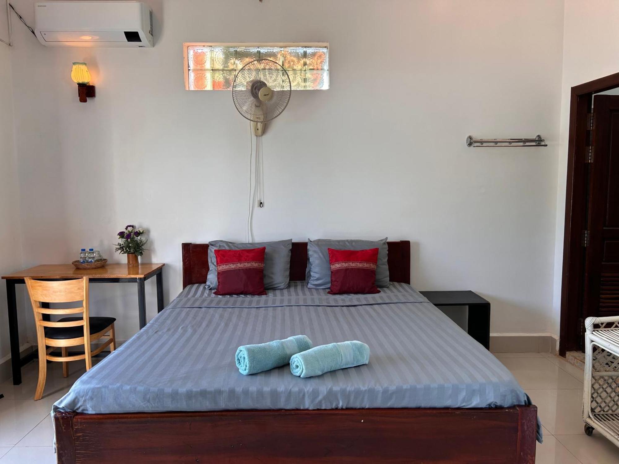 Bed & Bedzzz Hostel Siem Reap Exterior photo