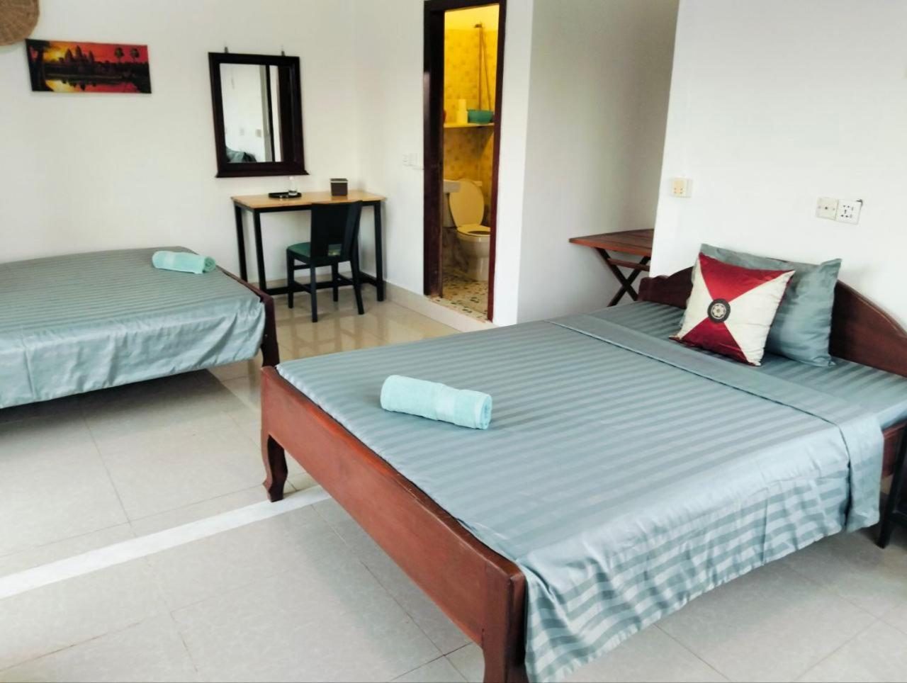 Bed & Bedzzz Hostel Siem Reap Exterior photo